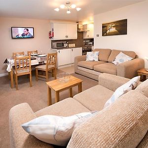 2 Bedroom Gold Apartment